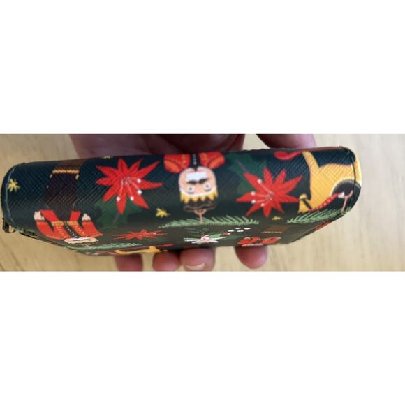 Xmas Holiday Wallet Rocking Horse Nutcracker Wizard Wallet Coin Purse Buxton - Picture 6 of 7
